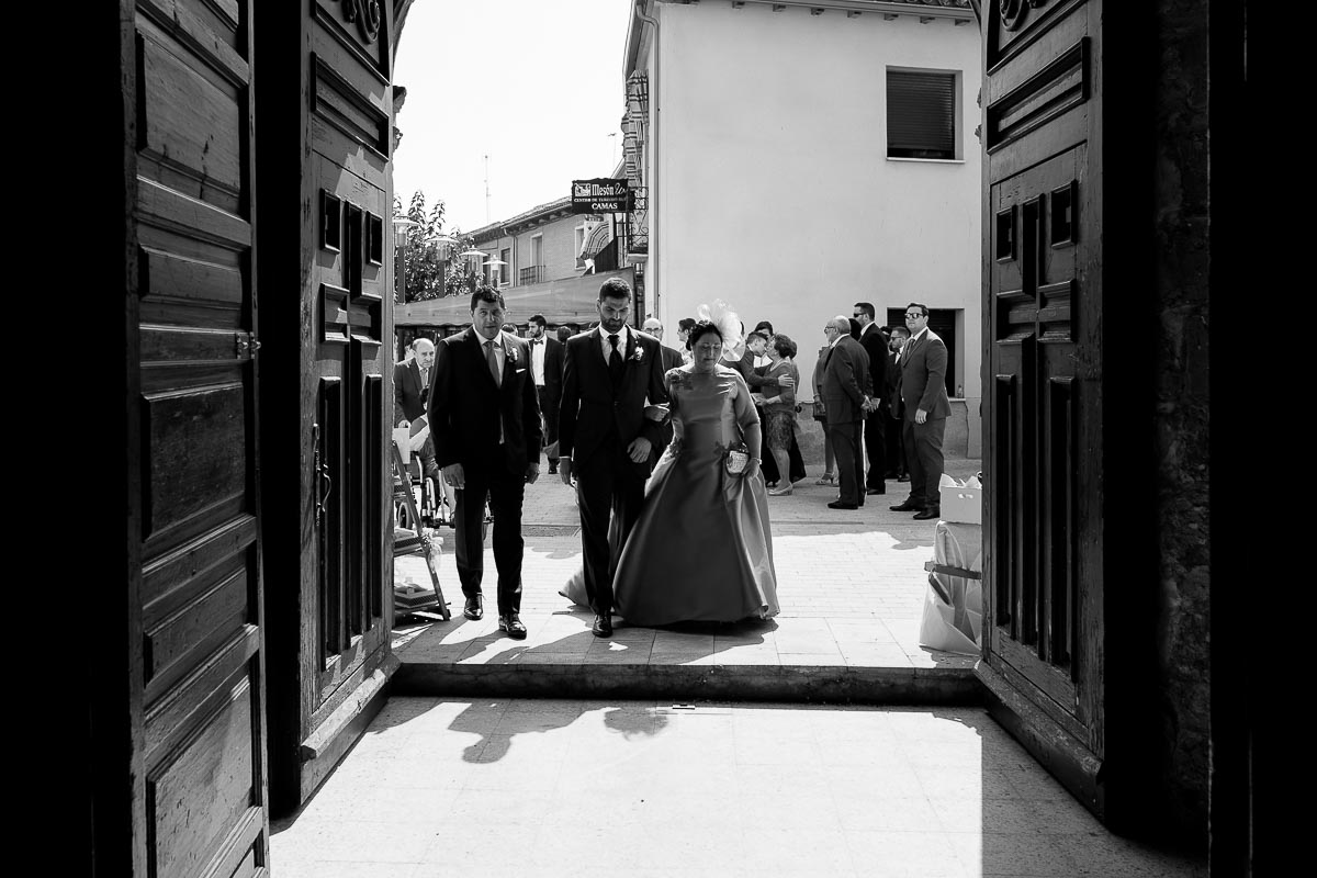 Fotógrafo de boda Valladolid boda en Villabrágima encinar del rey Mireya y Javier-36
