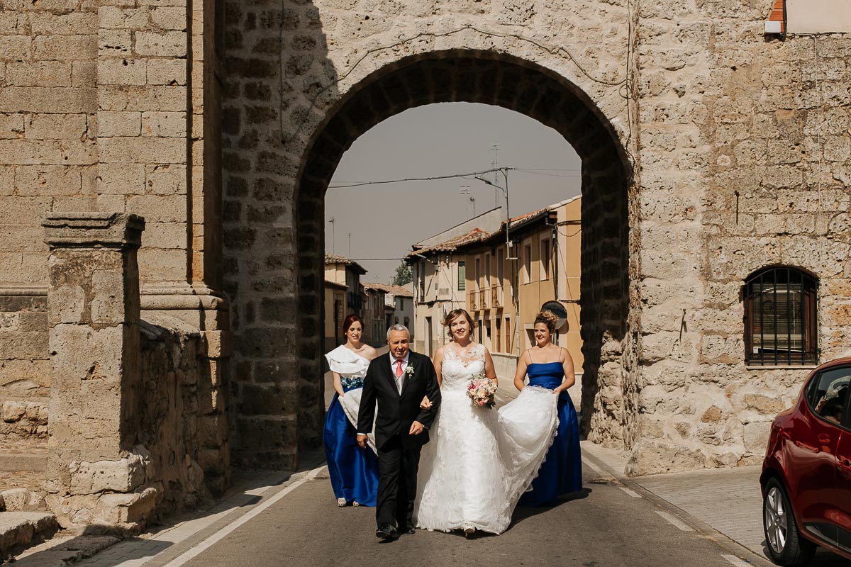 Fotógrafo de boda Valladolid boda en Villabrágima encinar del rey Mireya y Javier-42